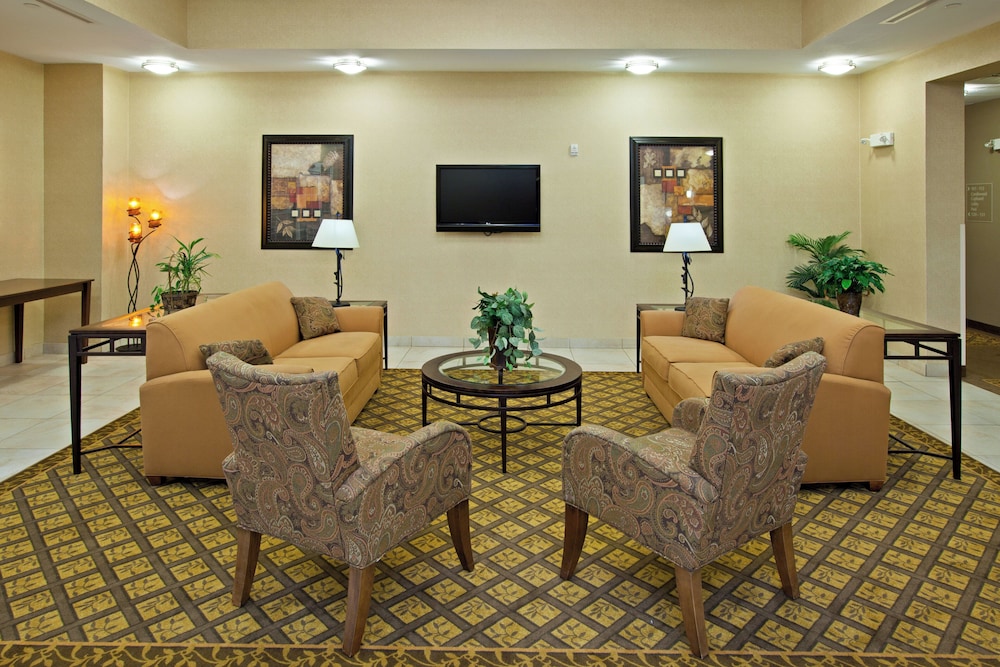Candlewood Suites Louisville North 46/67