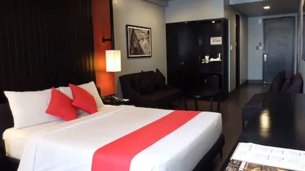 Room at Amelie Hotel Manila, MANILA