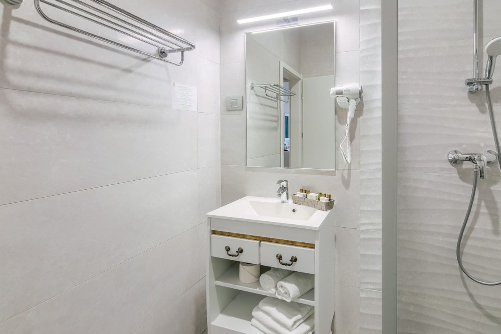 New Era Hotel Bucharest City 49/50