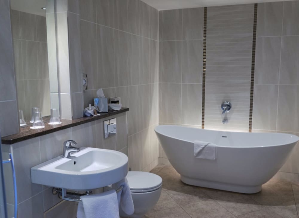 Killyhevlin Lakeside Hotel & Lodges 38/38