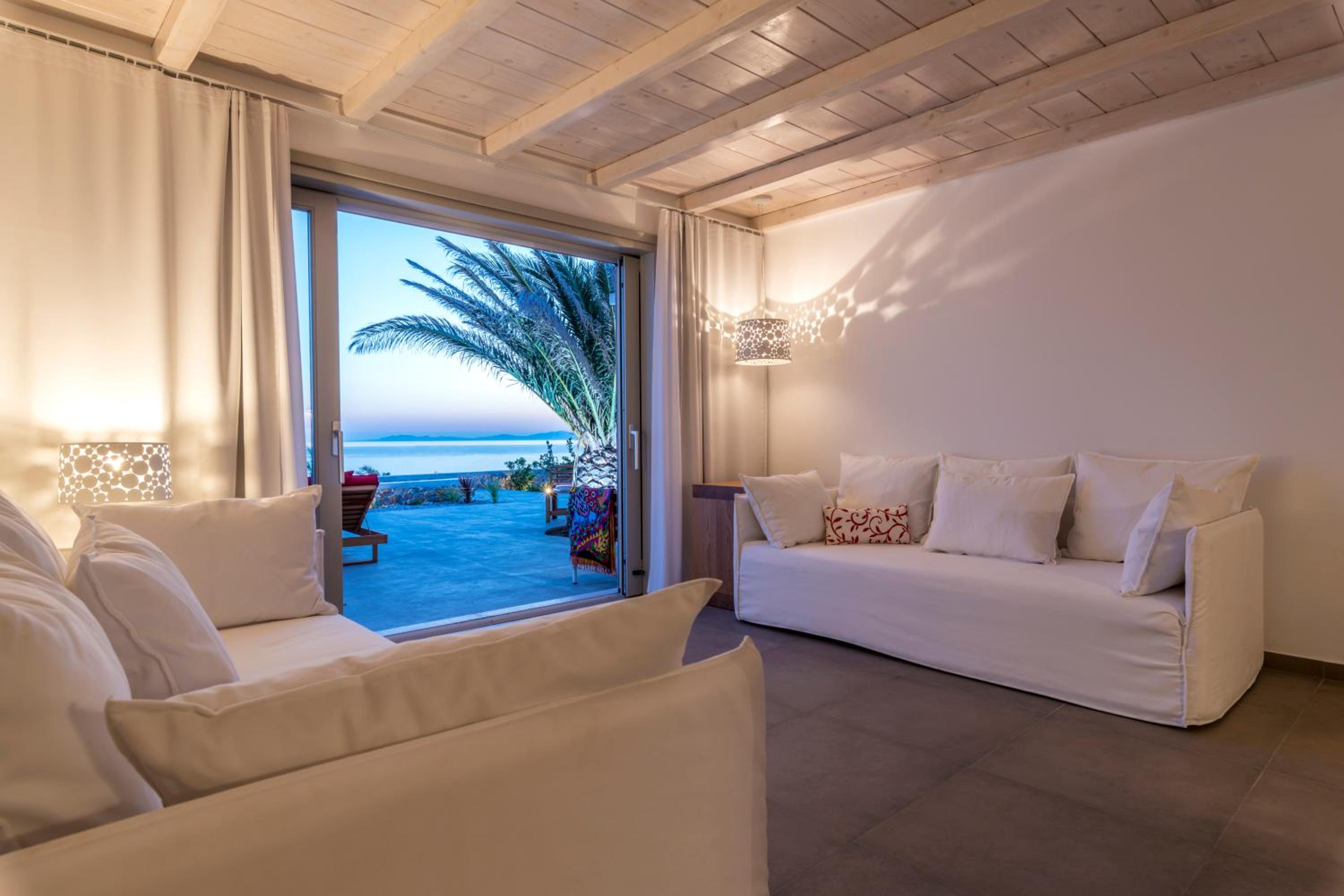 Bespoke Mykonos 8/19