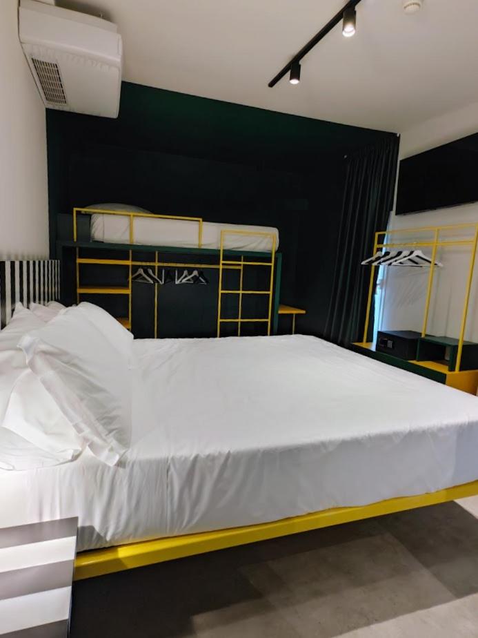 غرفة سوبيريور ثلاثية بإطلالة على البحر، HOTEL GRAZIELLA 4/10