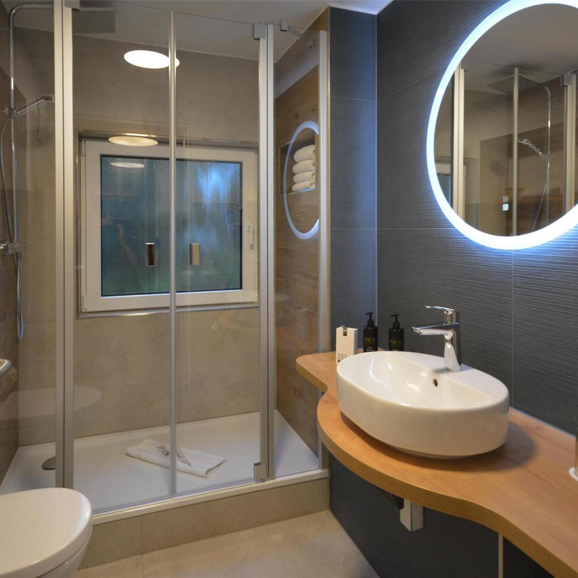 جناح بسرير كينج، Dorint Strandresort And Spa Ostseebad Wustrow 2/7