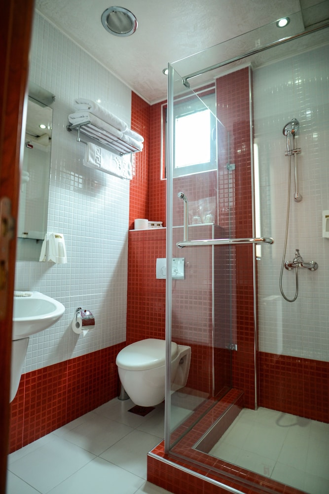 Prezident Hotel 7/75