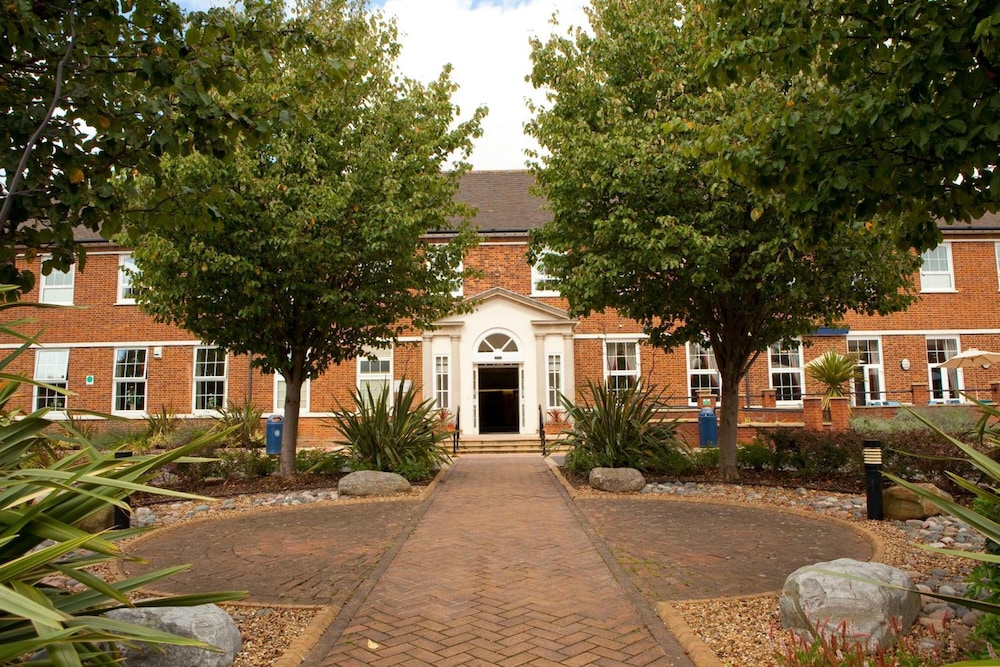 Mitchell Hall 28/32