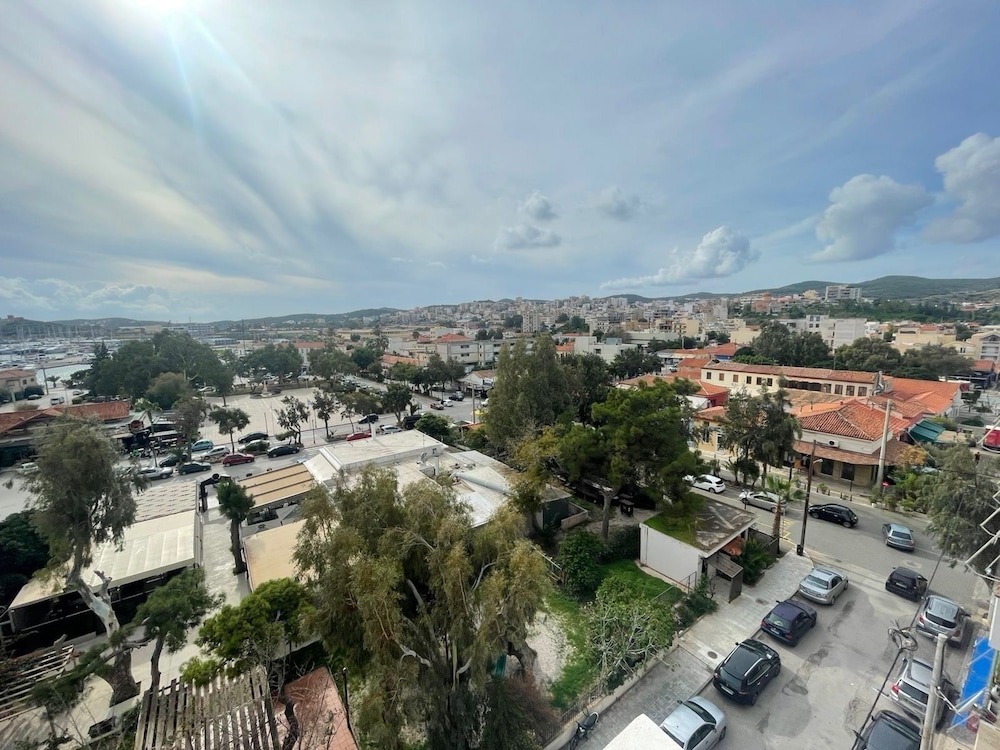 Nikolakakis Rooms Lavrio 3/65