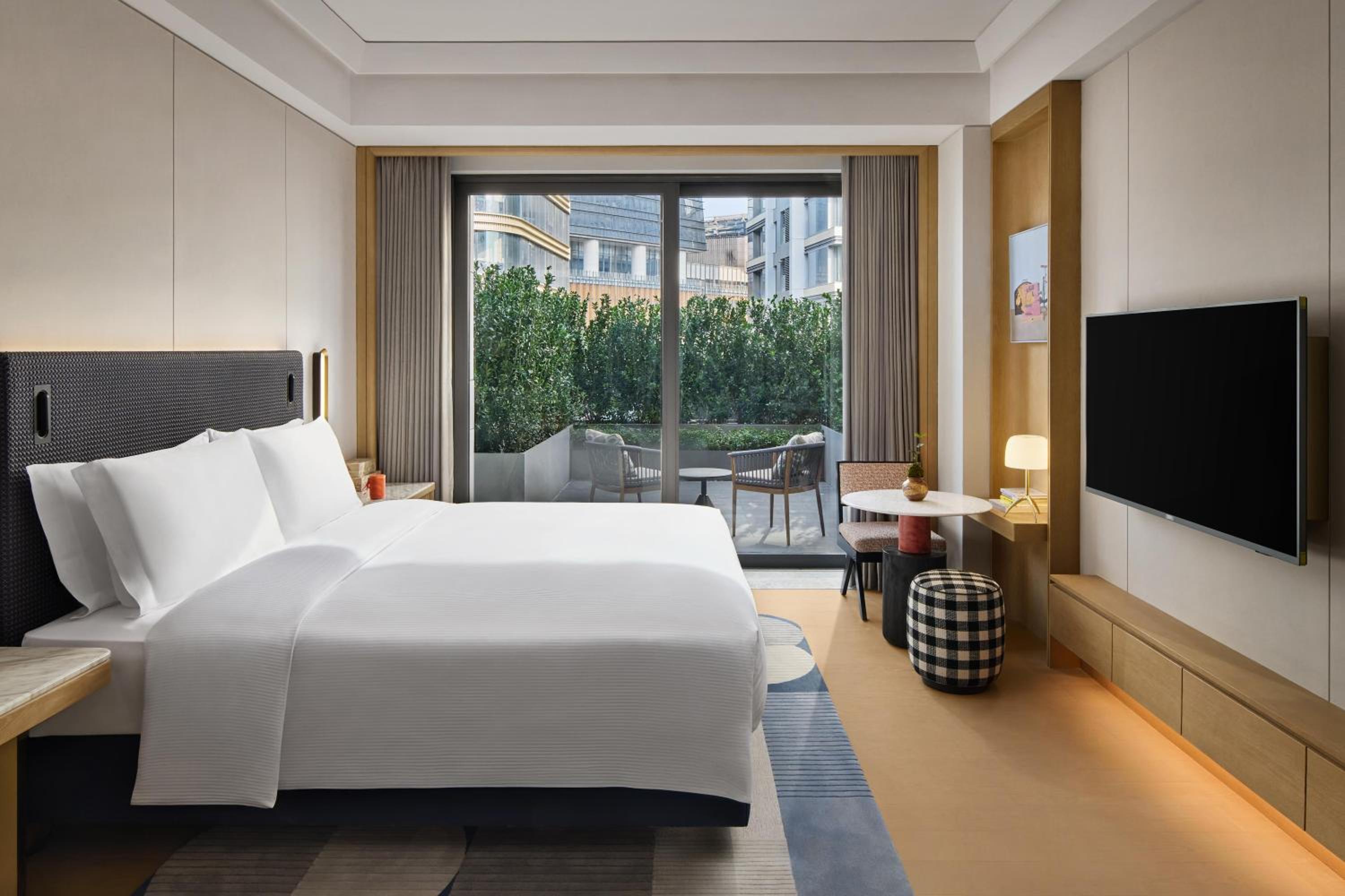 Guest Room, King Bed, Private Garden