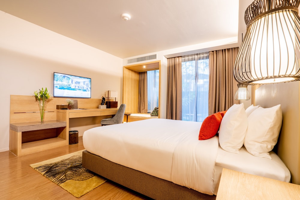 GRAND DELUXE ROOM CANAL VIEW