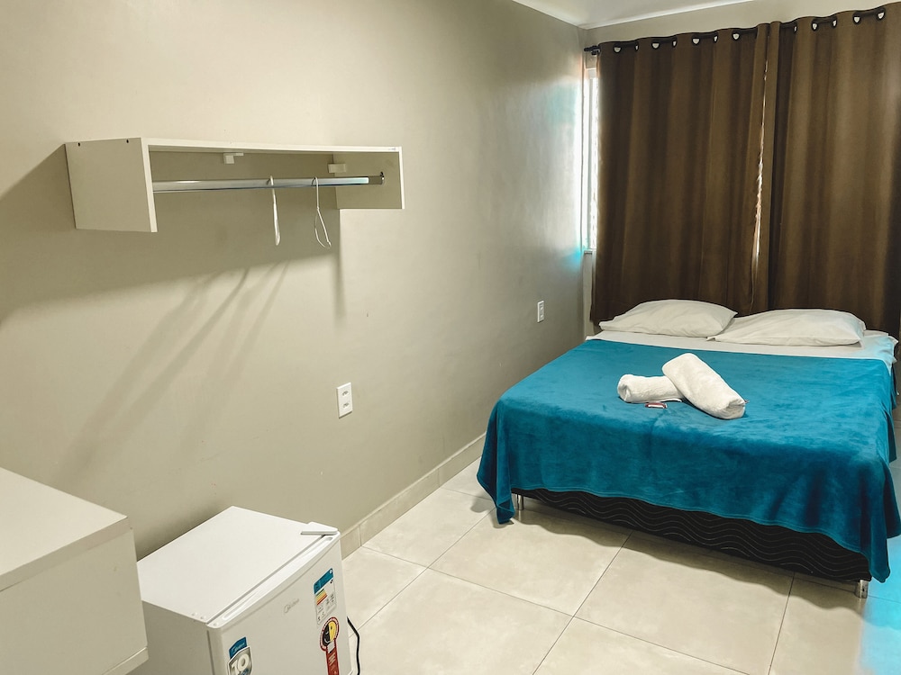 ROOM, DOUBLE BED