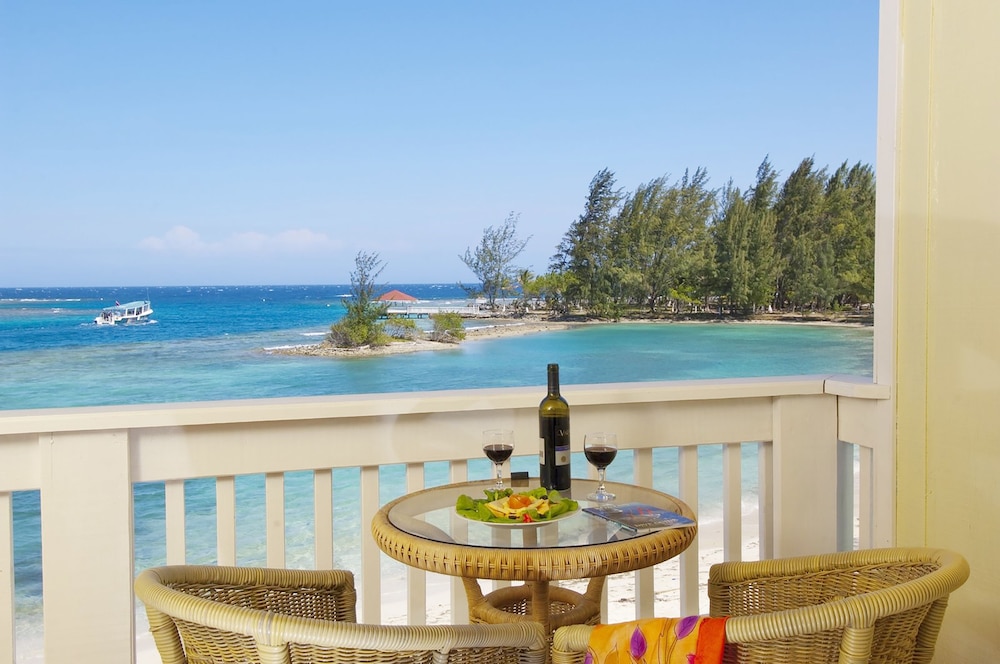 Fantasy Island Resort Beach And Marina All Inclusive 10/74