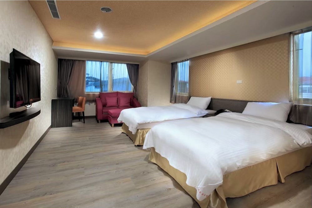 West Hotel 16/55