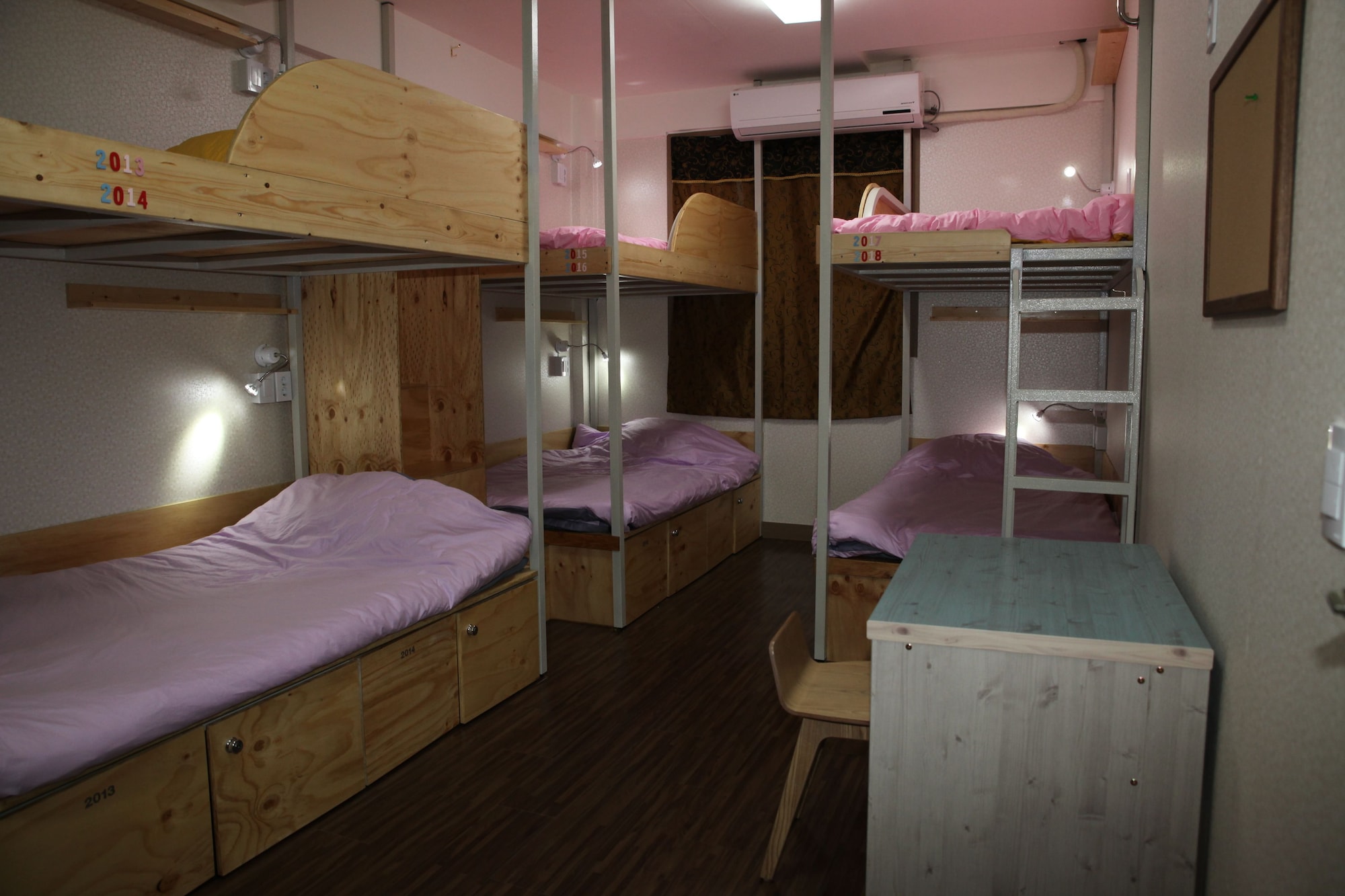 MIXED DORM, ECONOMY