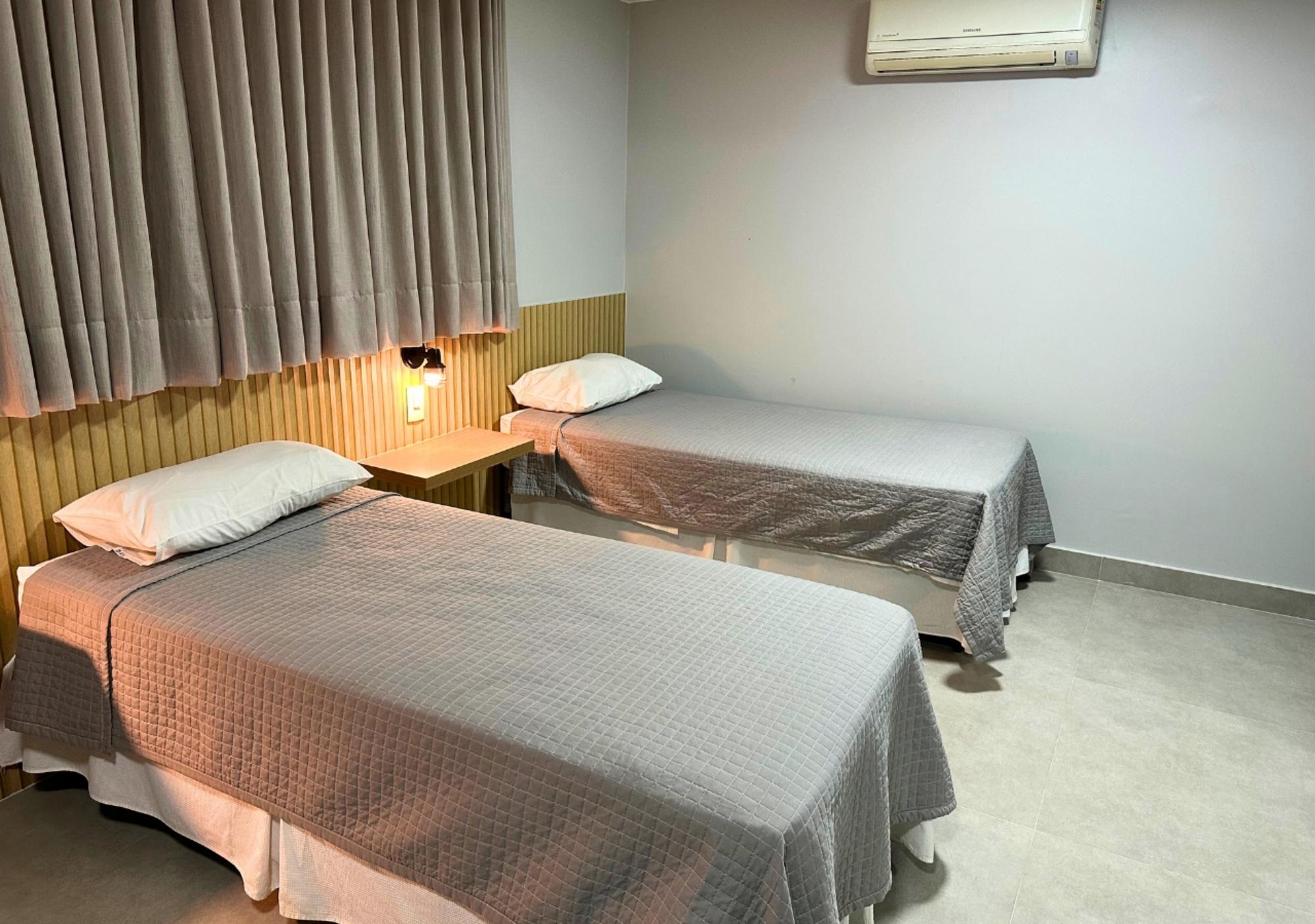 Standard, Twin Beds