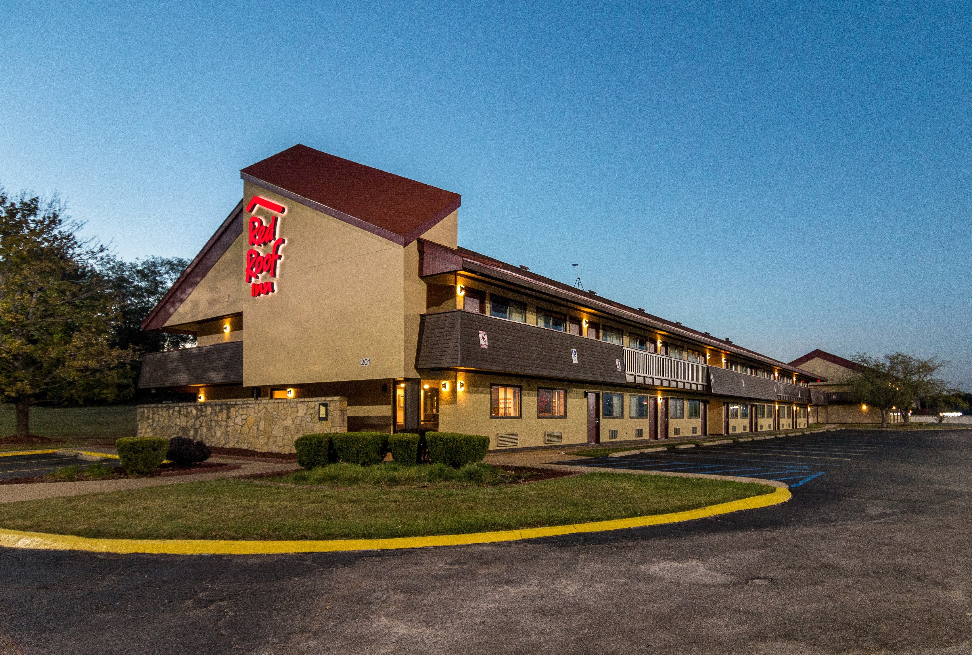 Red Roof Inn Columbia Mo 2/19