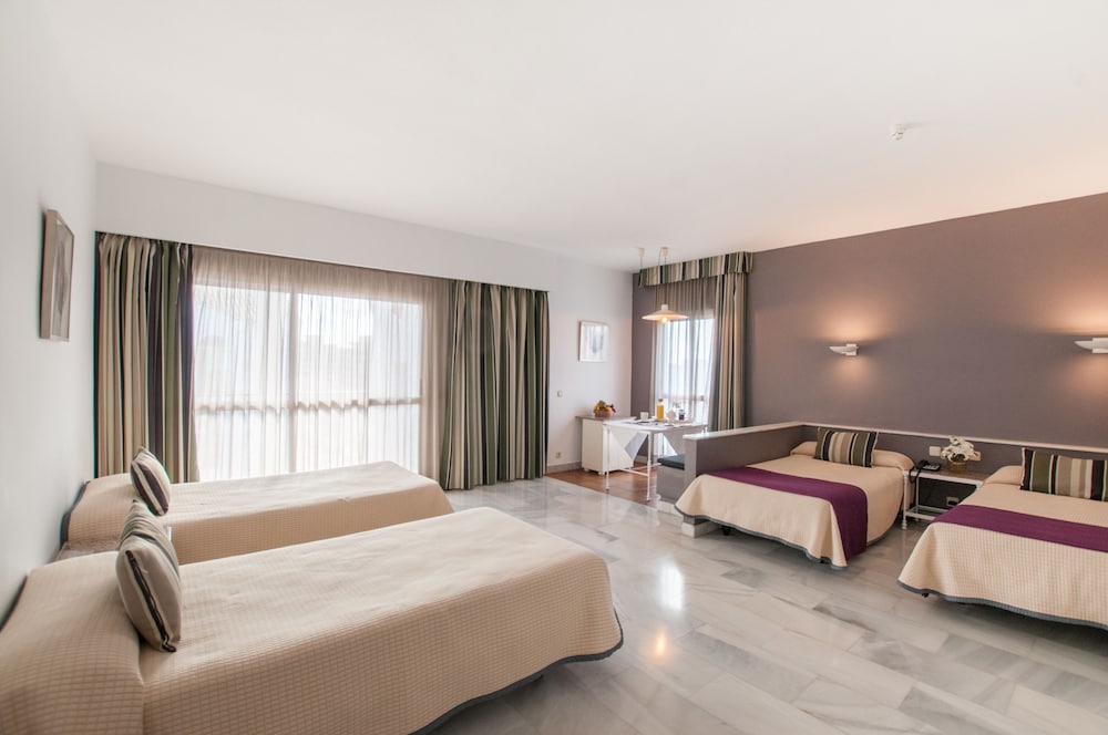 Occidental Puerto Banus 29/75