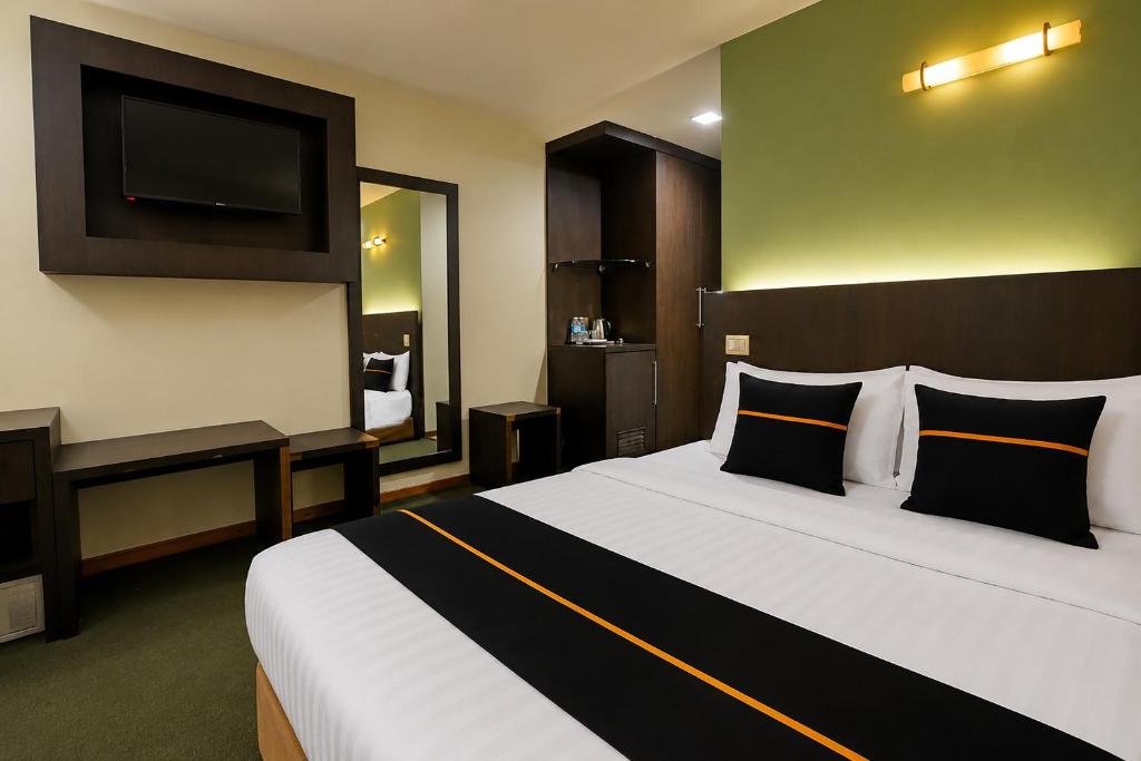 Townhouse Near Tanjung Batu Formerly 900 Inn 9/21