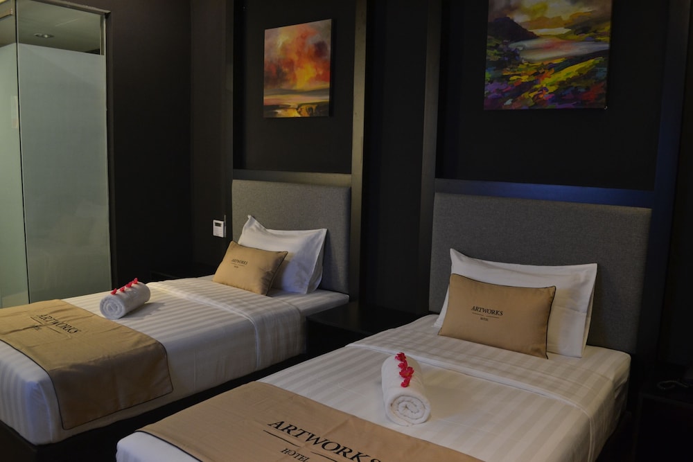 STANDARD, TWIN BEDS
