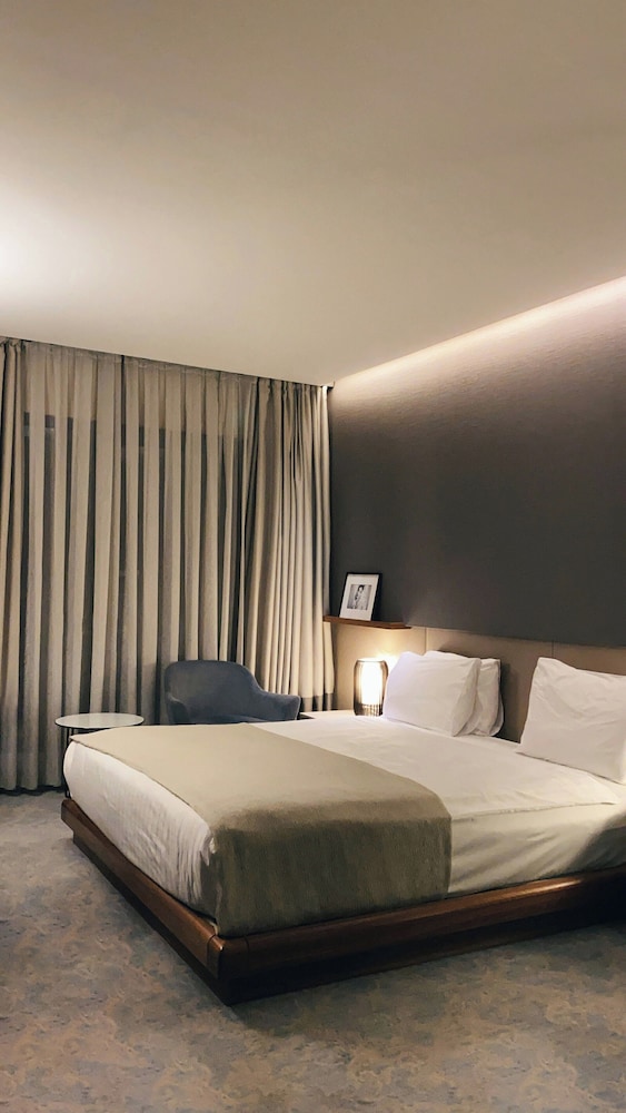 Hotel Hari International 6/21