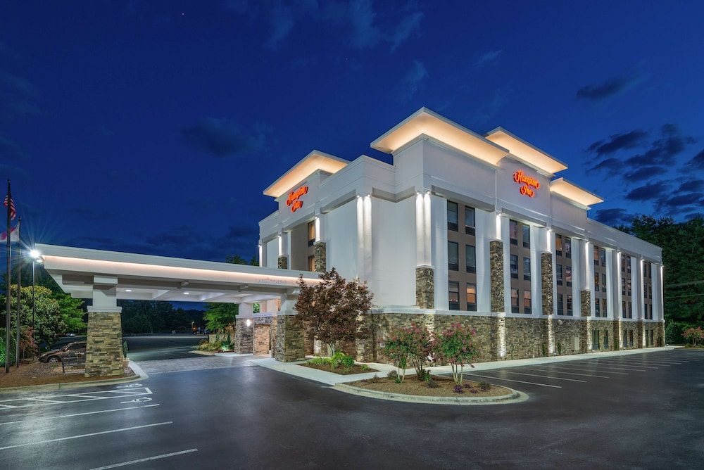 Hampton Inn Wilkesboro 4/50