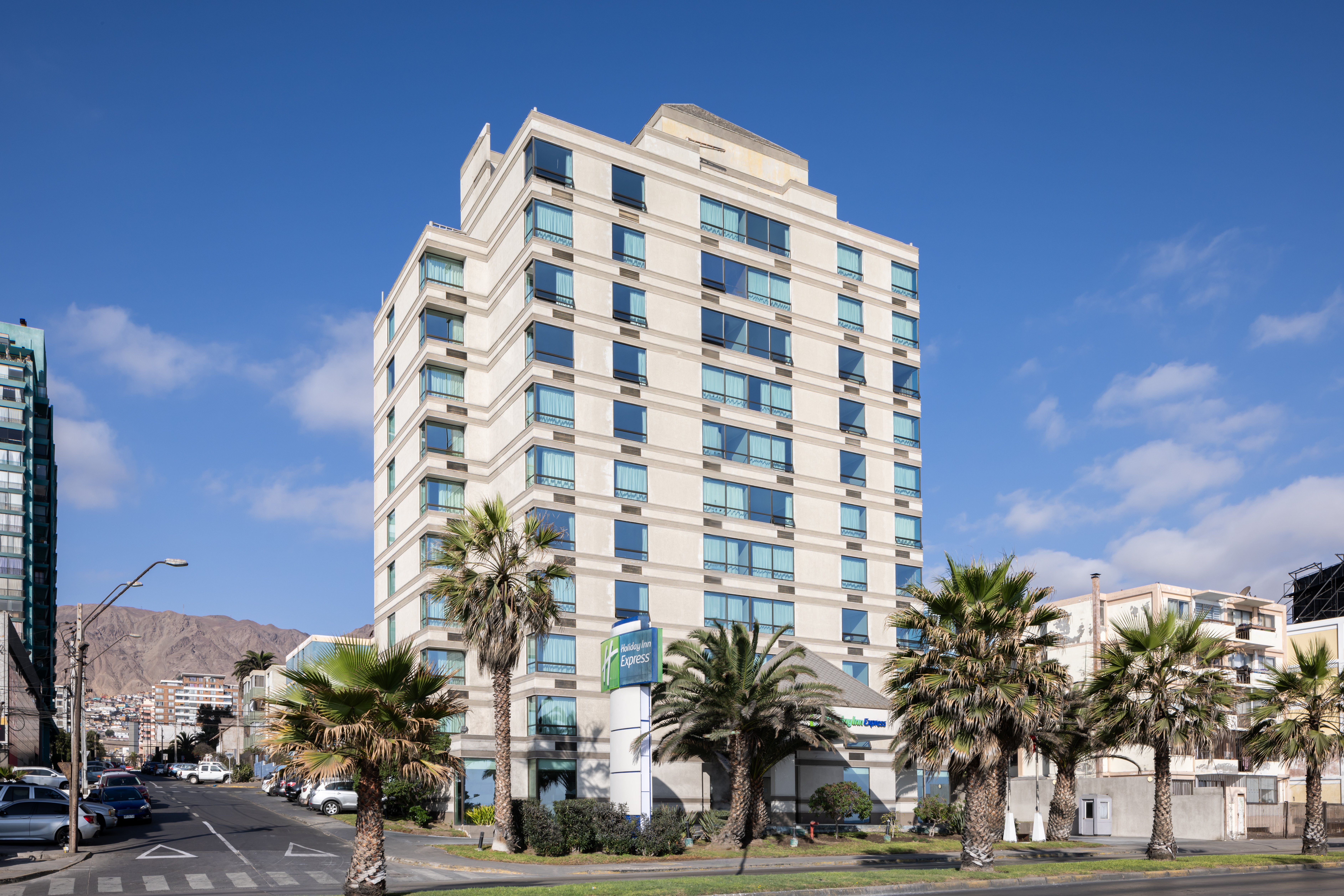 HOLIDAY INN EXPRESS ANTOFAGASTA 8/66