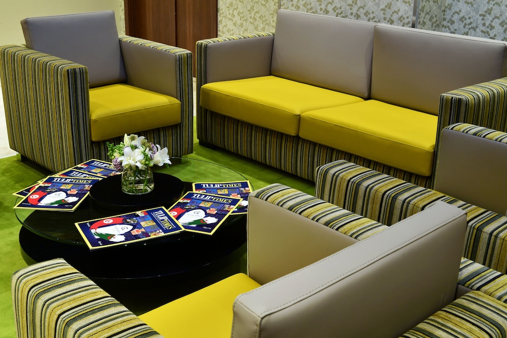 Naya Hotel 30/50