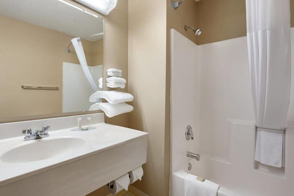 Asteria Inn and Suites 6/31