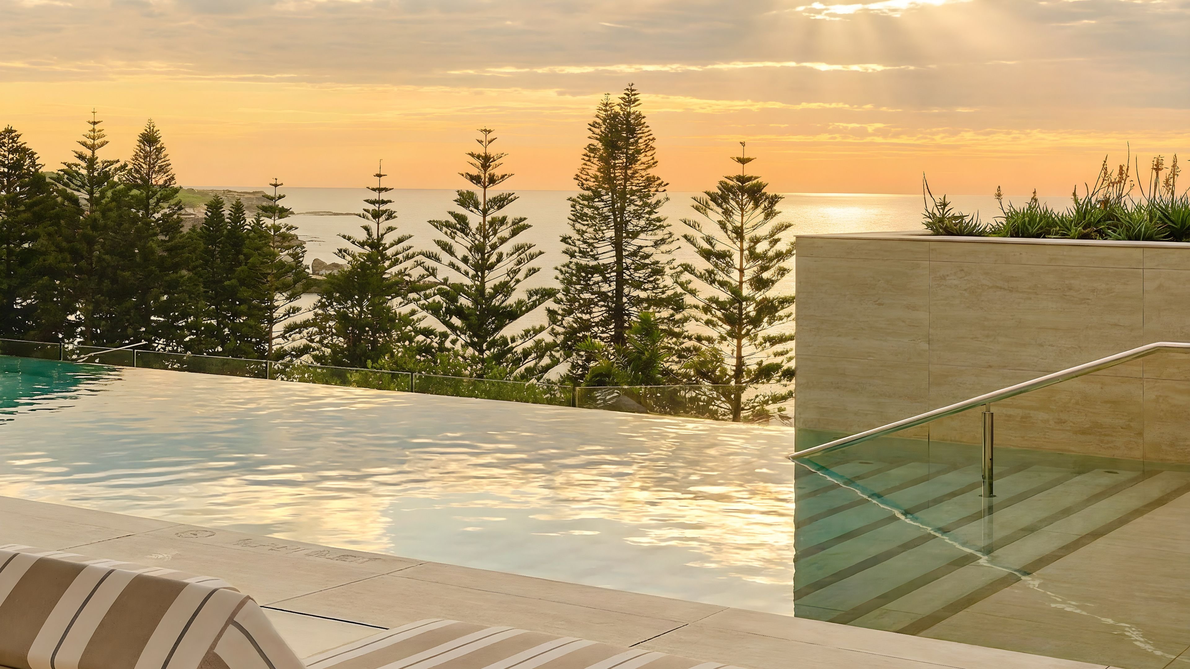 InterContinental Sydney Coogee Beach by IHG 46/80