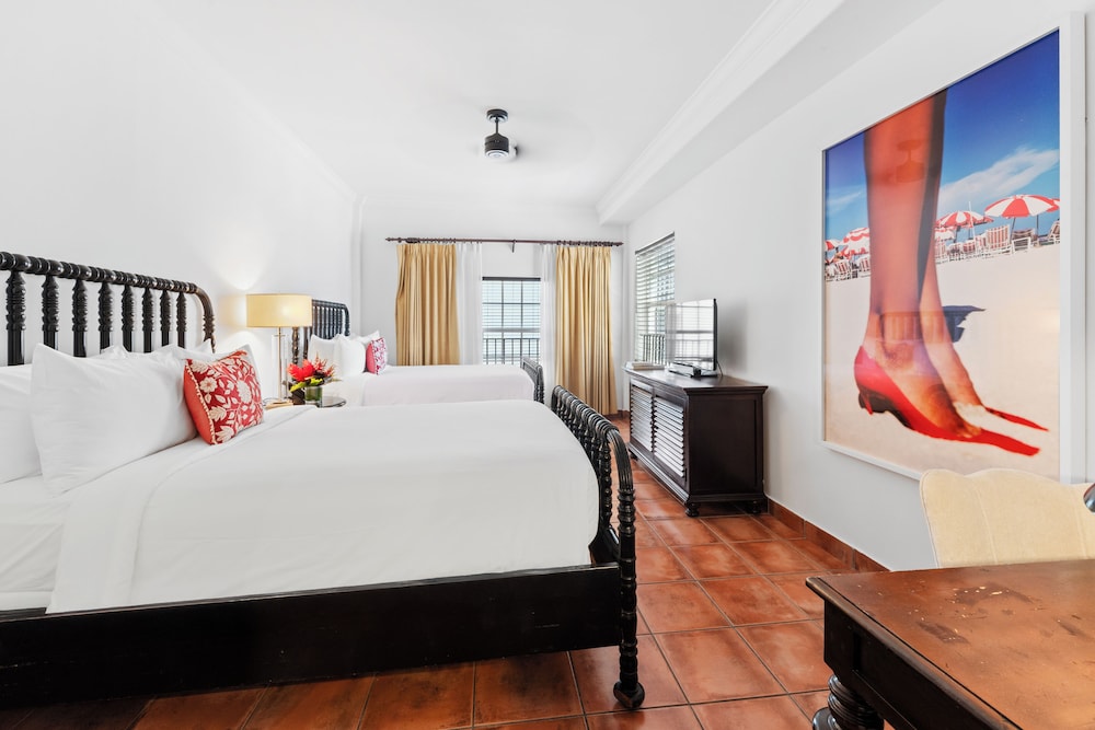 HOUSE, 2 DOUBLE BEDS, DISTRICT VIEW