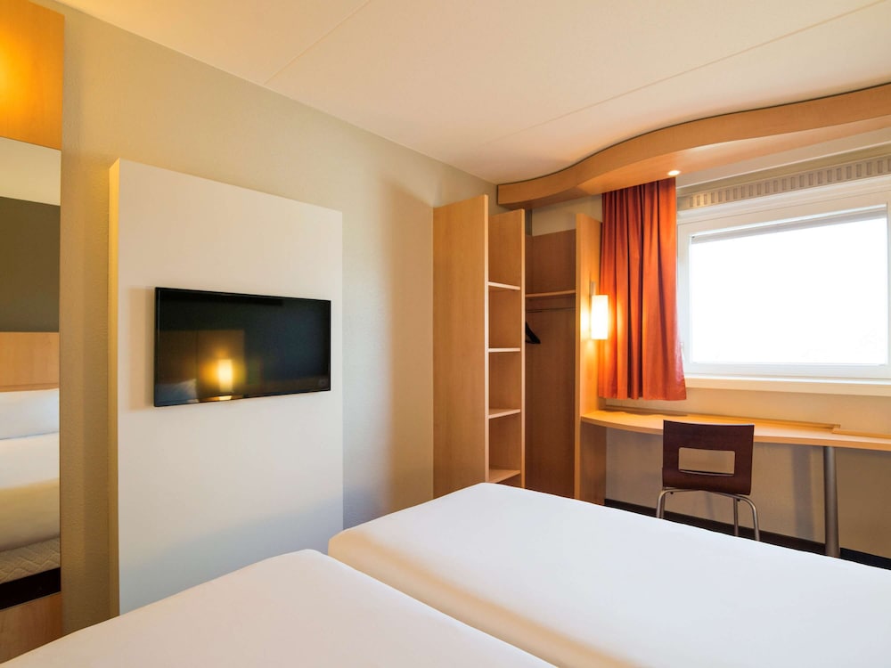 IBIS UTRECHT 16/61