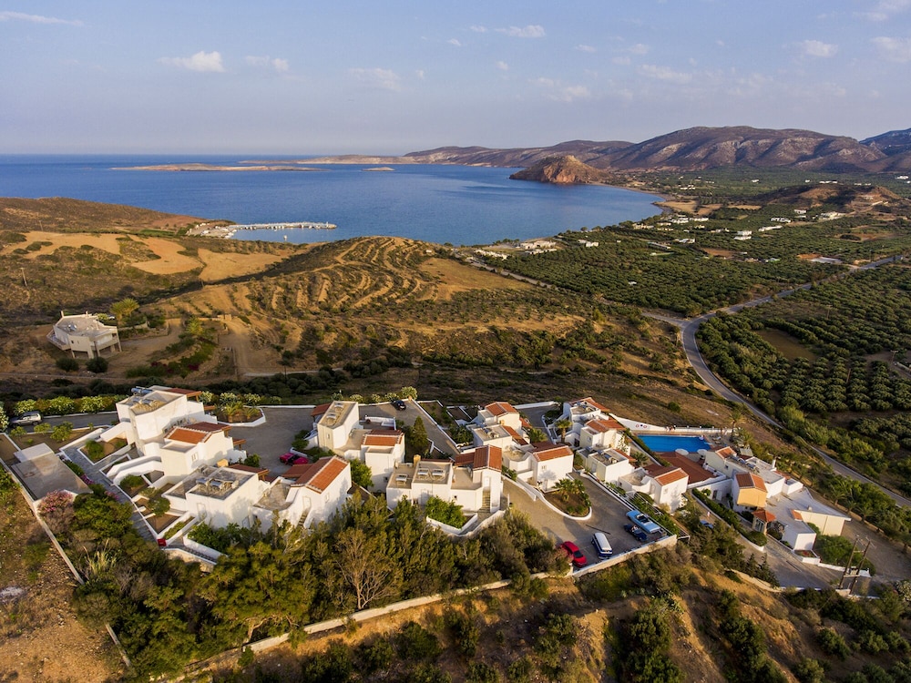 CASTRI VILLAGE HOTEL 35/50