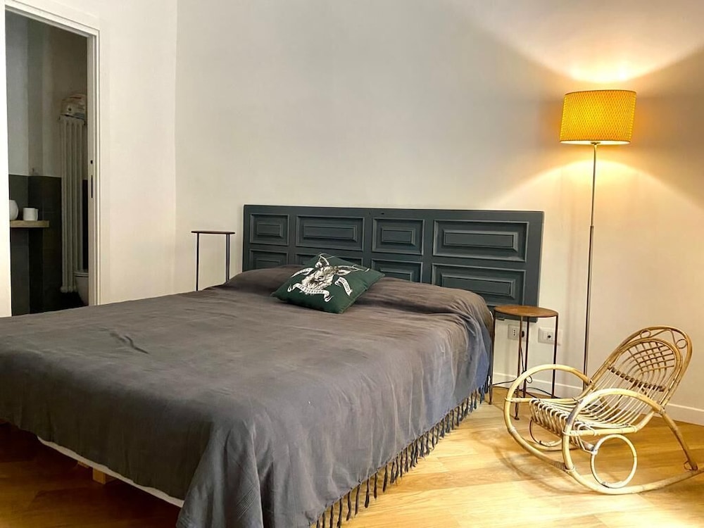 Dada Suites 14/49