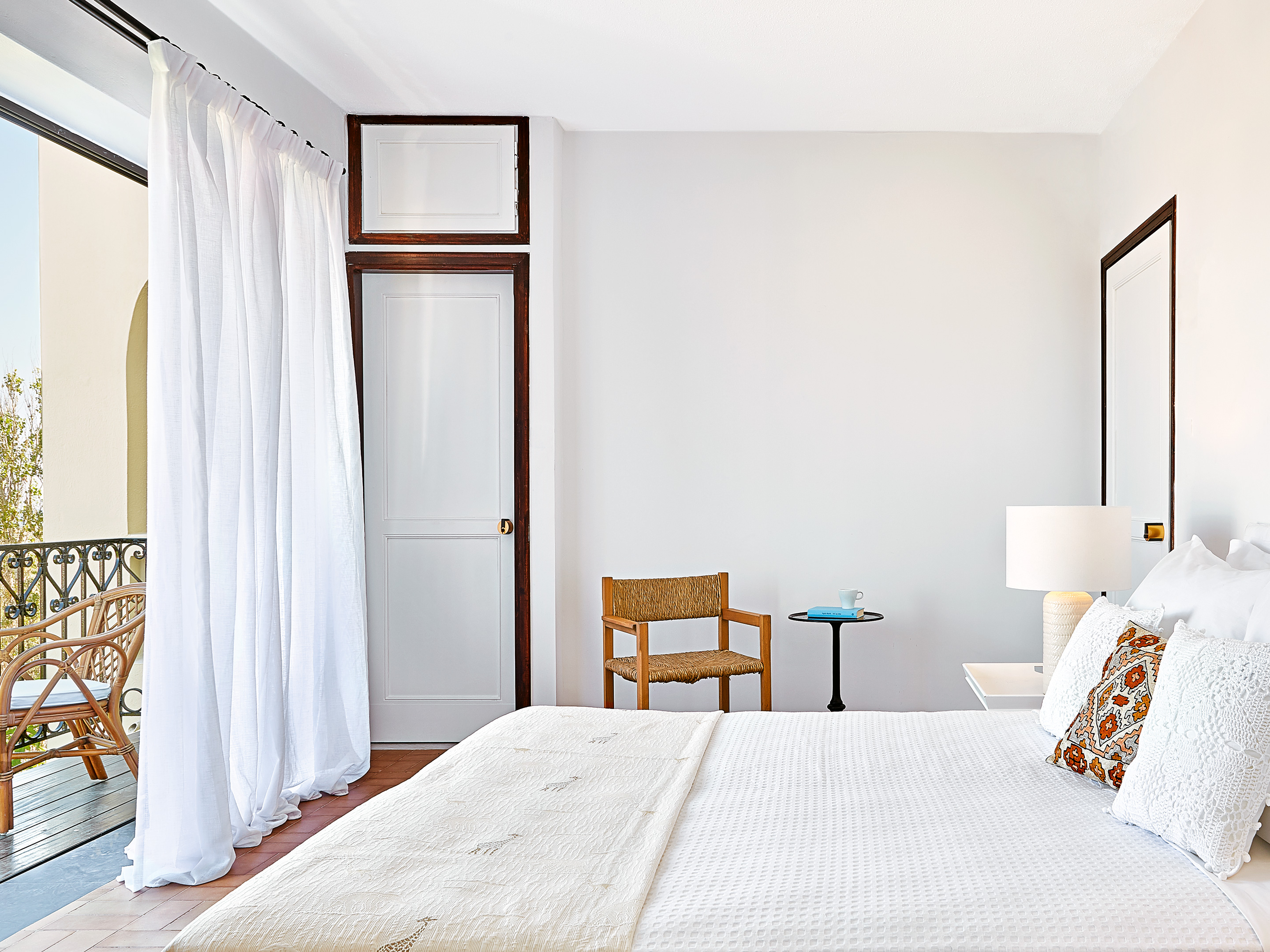 Deluxe, Double or Twin Bed