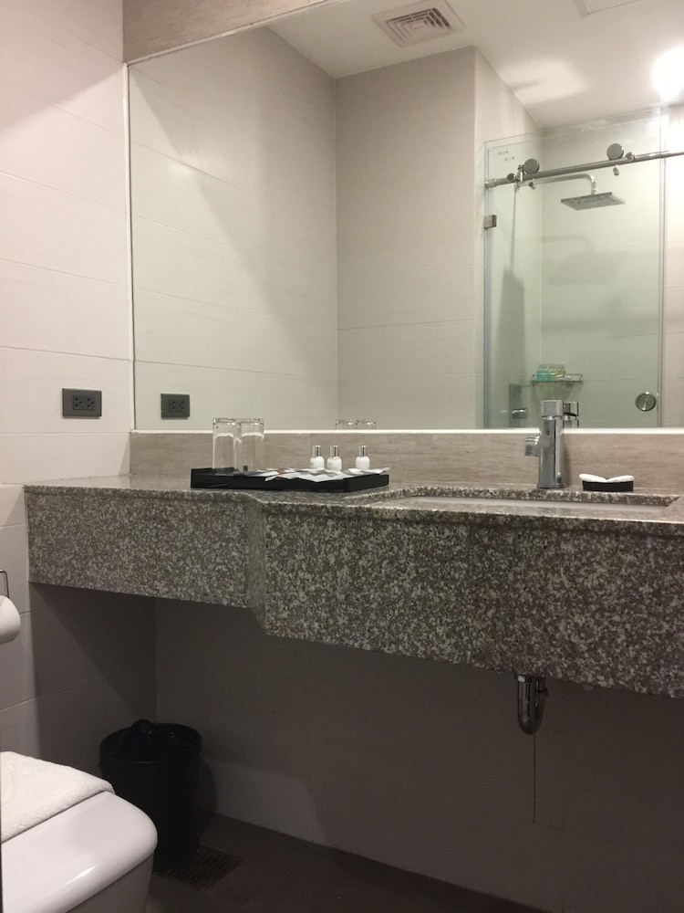 Mezzo Hotel 39/42