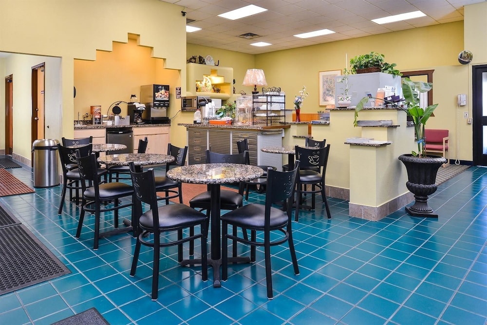 Americas Best Value Inn Prescott Valley 27/39