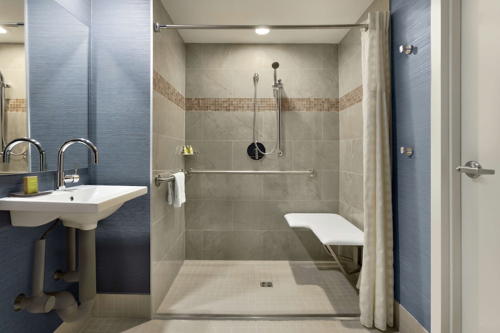 Doubletree Suites By Hilton Hotel Boston-Cambridge 20/76