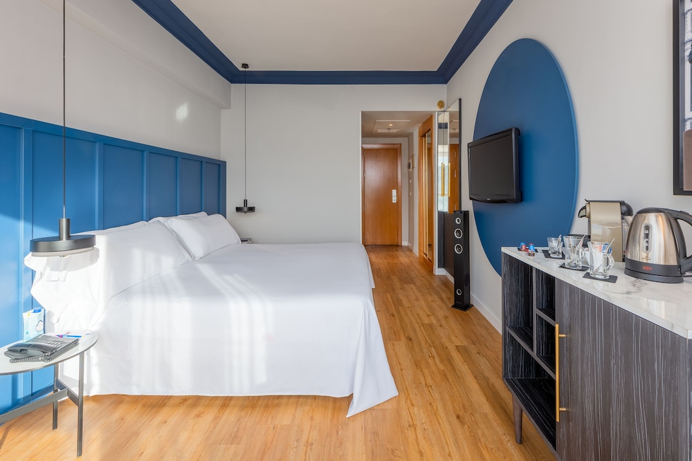 Hotel San Sebastian Orly, Affiliated by Melia 12/67