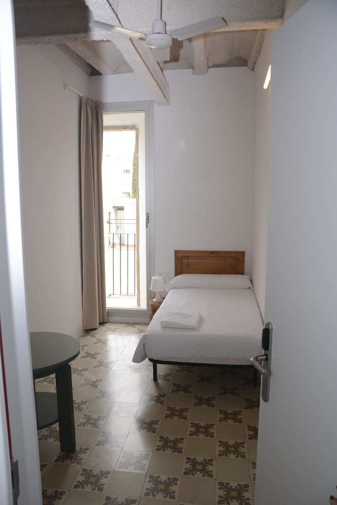 Hotel Pigal 32/68