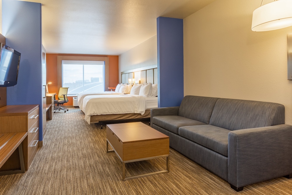 Holiday Inn Express Rockford Loves Park 47/65