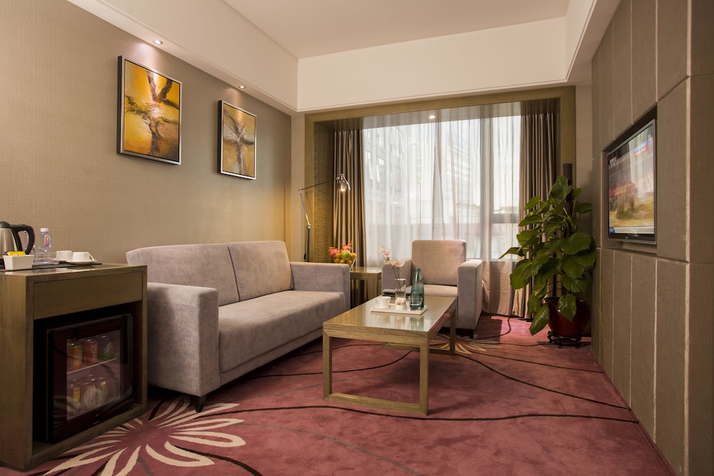 La Perle International Hotel 36/50