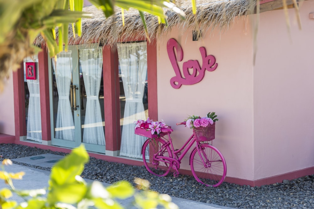 Pinkcoco Gili Air 9/50