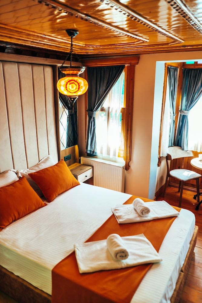 Astra Boutique Hotel 16/50