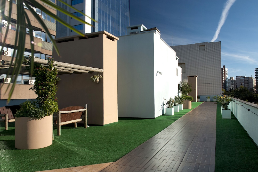Master Porto Alegre (ex. Holiday Inn Porto Alegre) 60/69