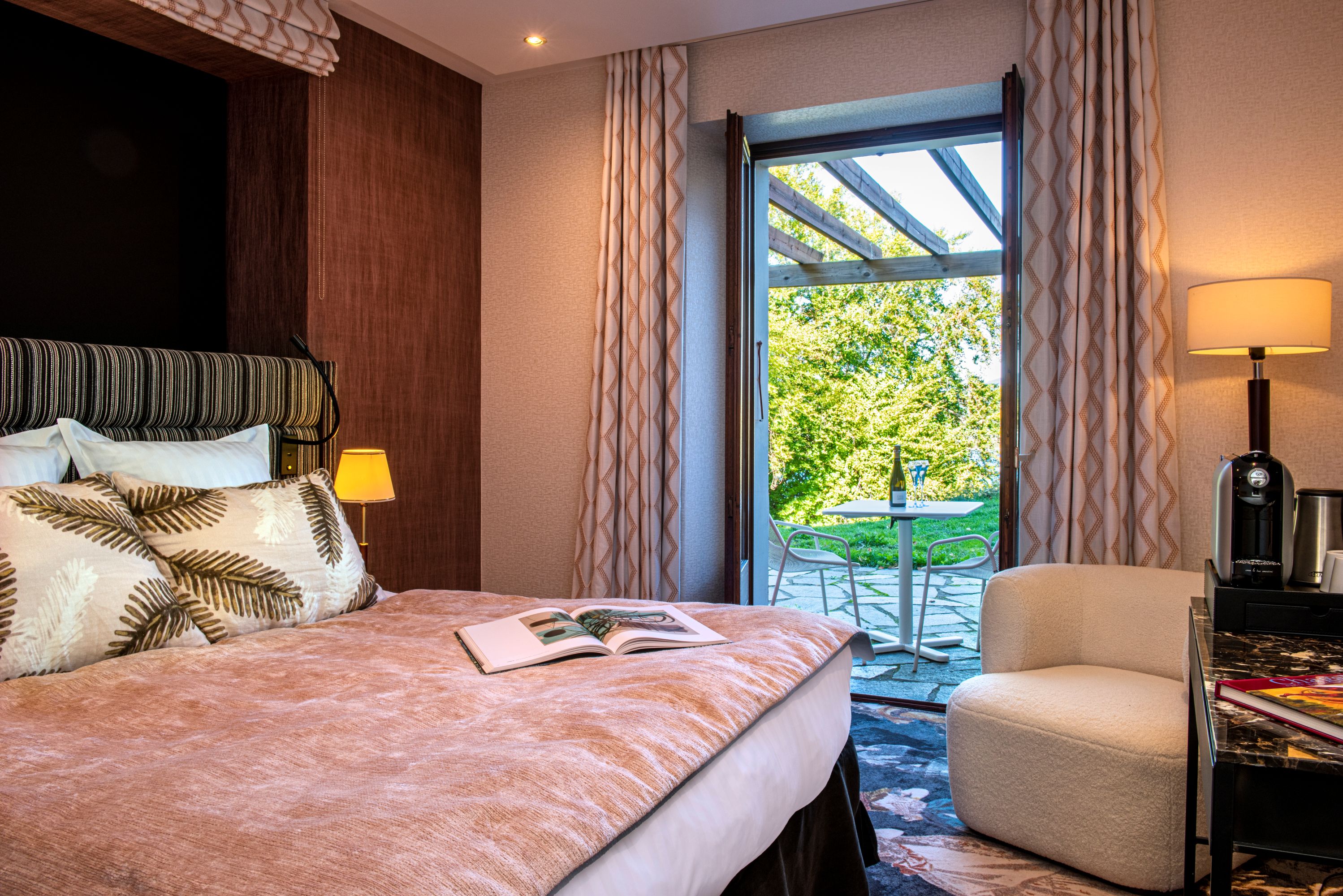 Double or Twin Bed, Lake Side, Balcony