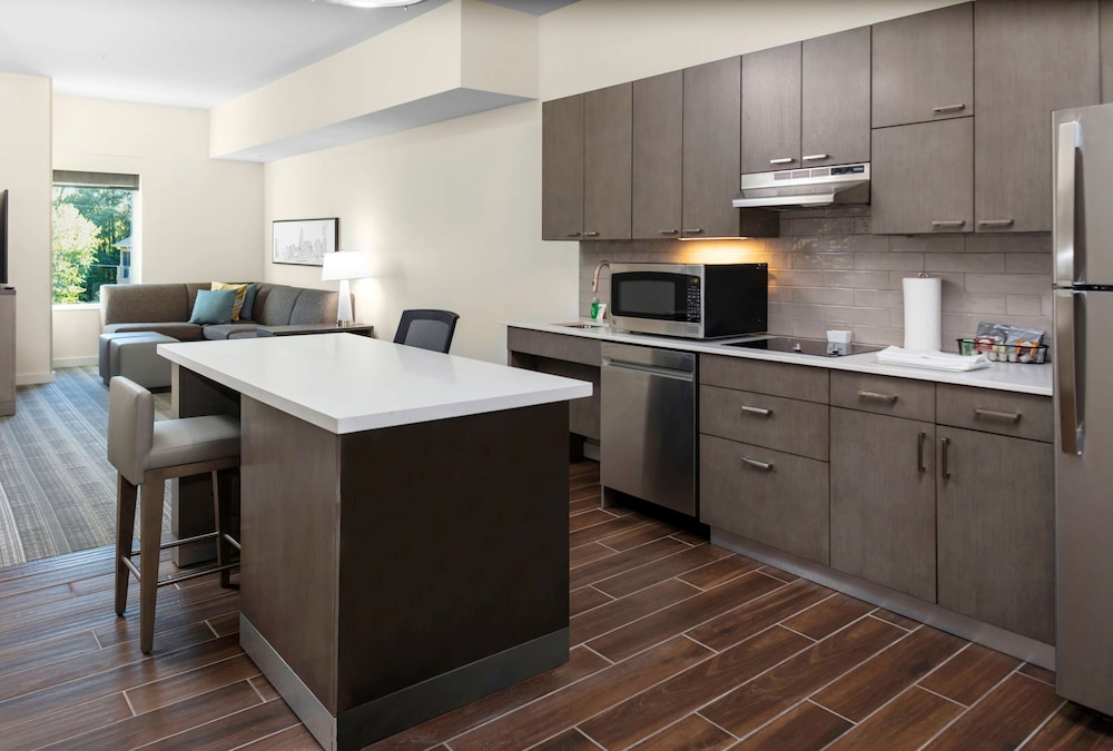 Hyatt House Charlotte Rea Farms 24/30