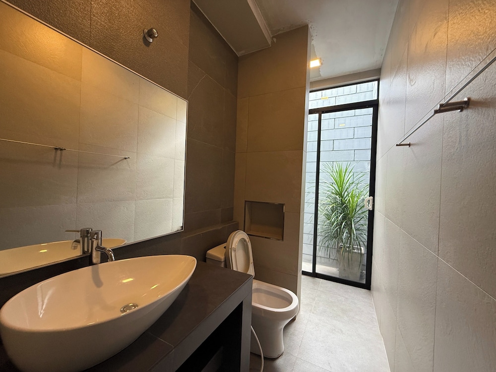LE LODGE MANSION by Le Lodge 23/25