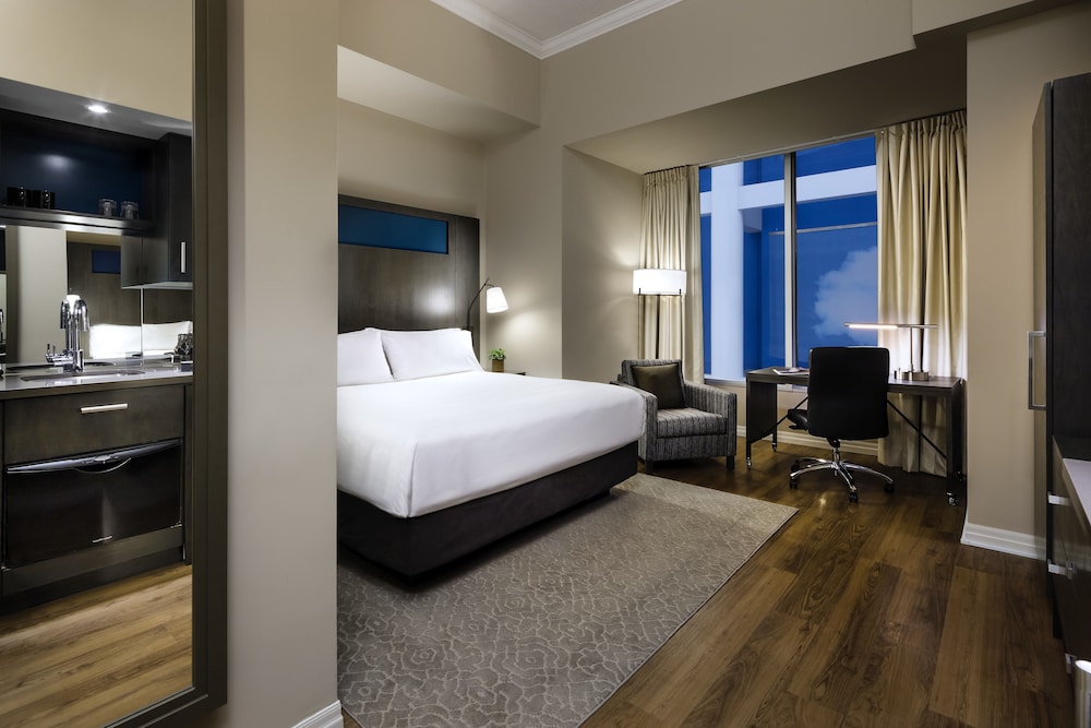 One King West Hotel Residence 20/63