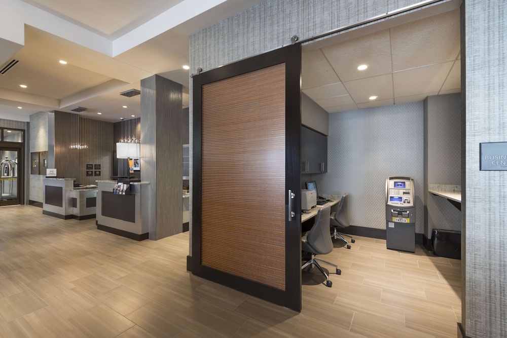 Hampton Inn & Suites Portsmouth Downtown 31/56