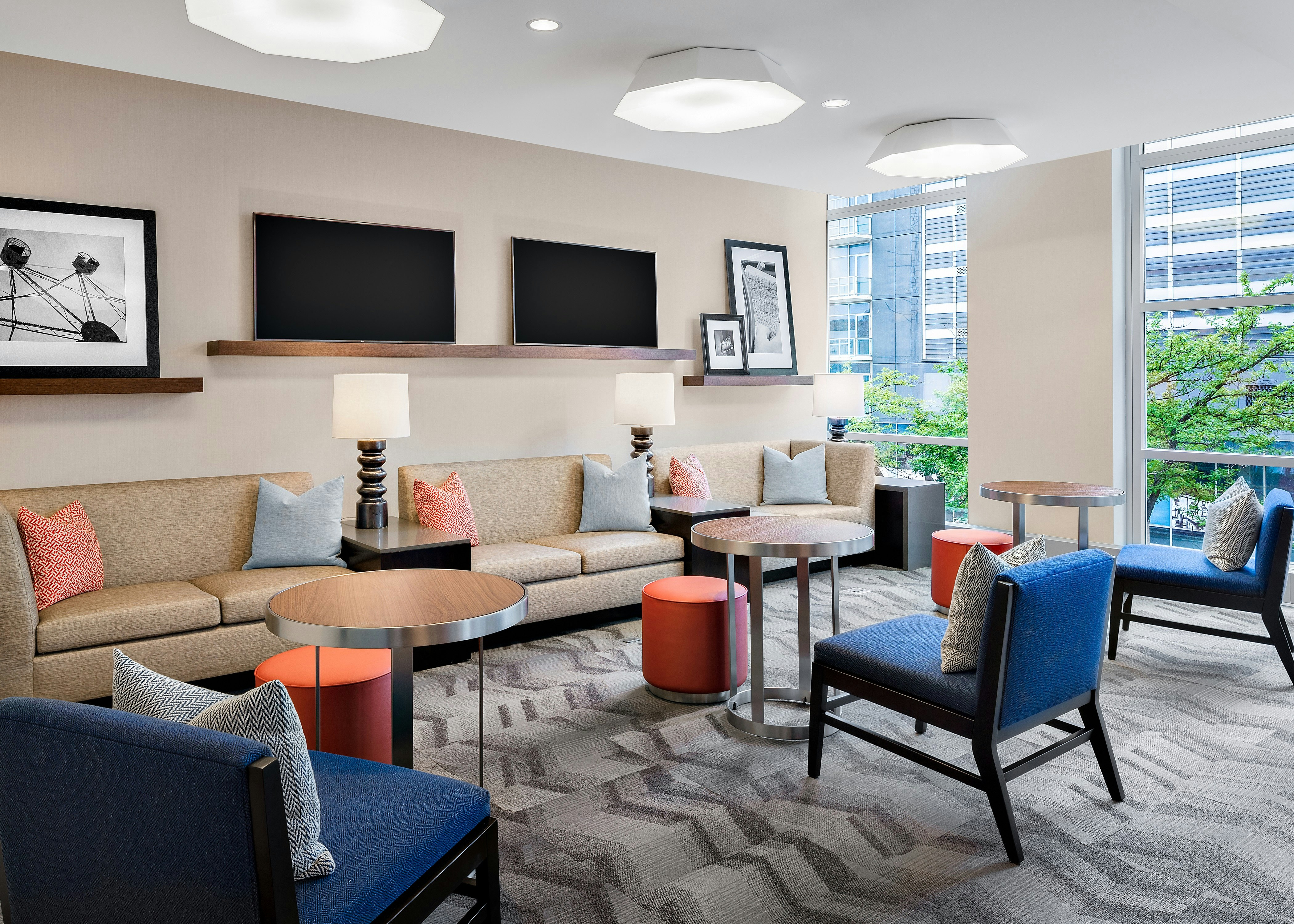 Hampton Inn Chicago Mccormick Place Il 44/80