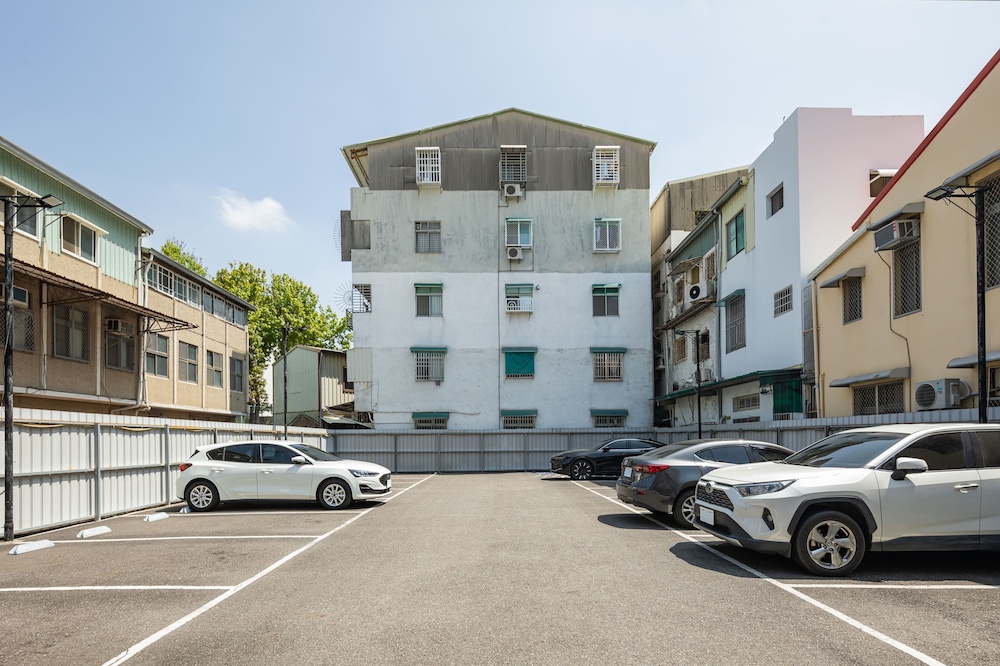 Kindness Hotel Min Sheng 51/58