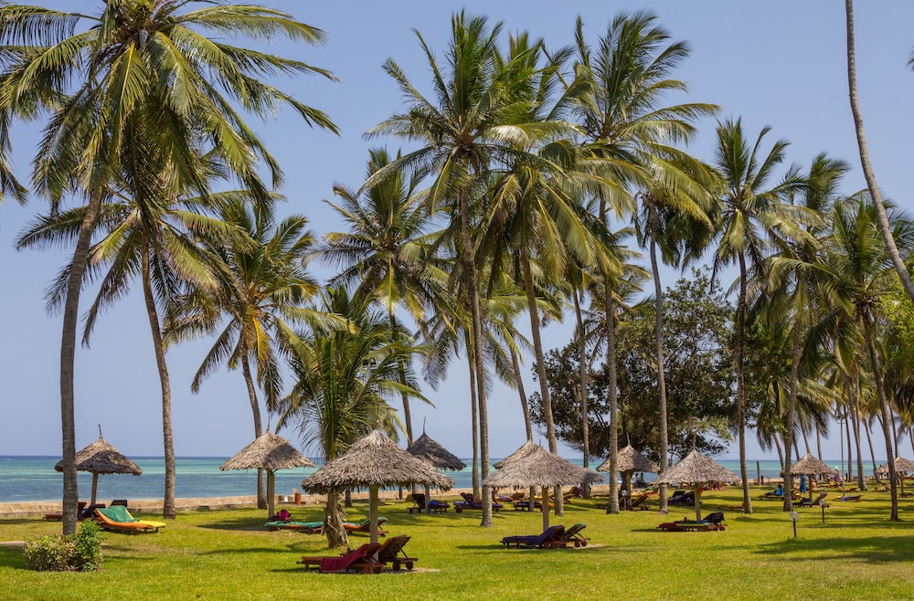 Neptune Paradise Beach Resort & Spa 35/47